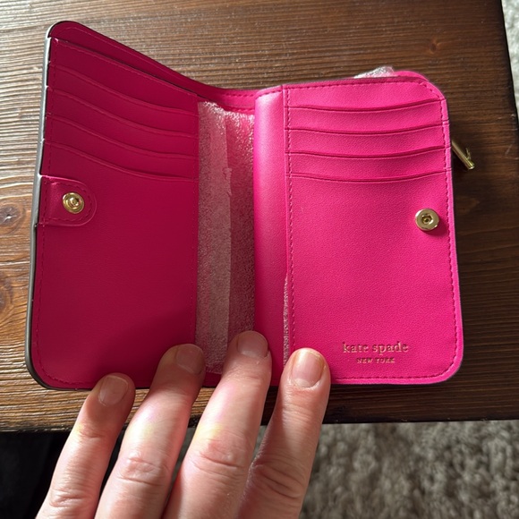 NWT Kate Spade Ombré Fuchsia Wallet - Picture 2 of 8